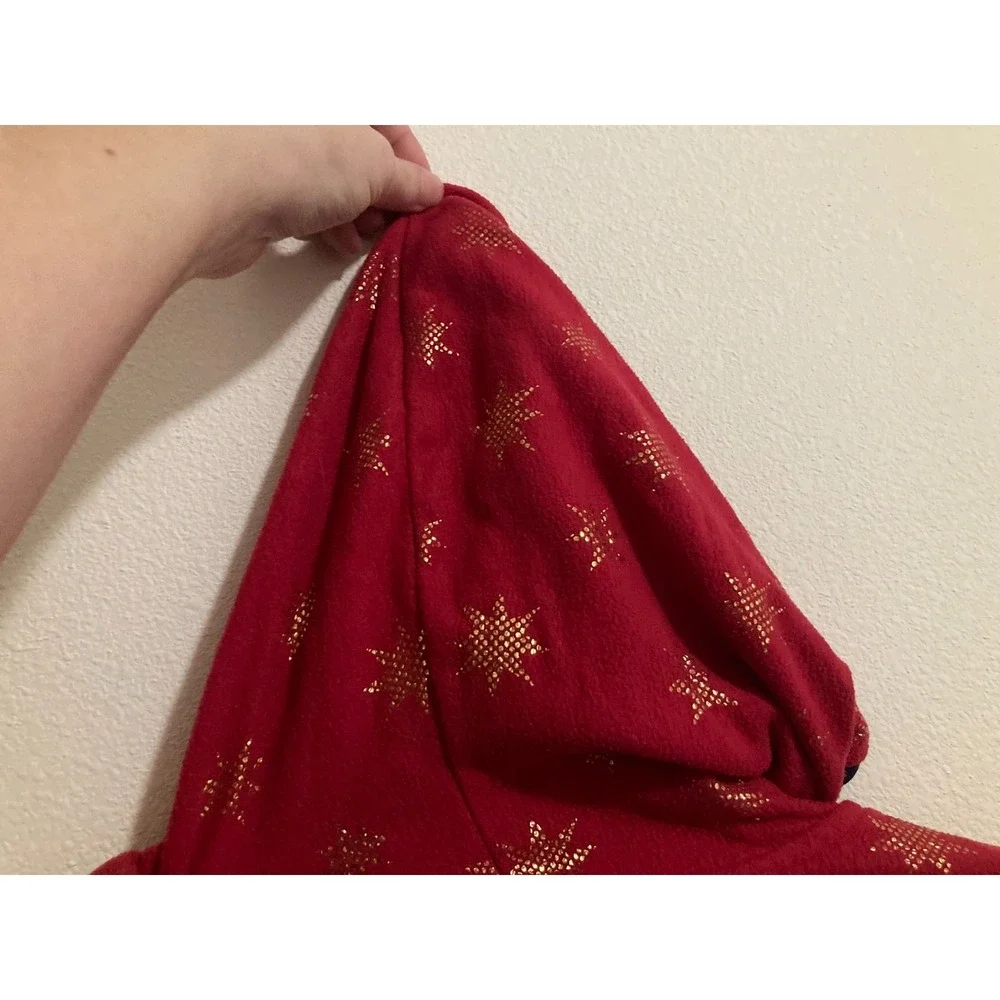 Harry Potter Komar Kids Red Pajamas with Hood Size‎ 6 / 6X Kids Hogwarts Crest